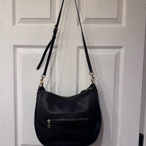 Elegant Black Leather Shoulder Bag